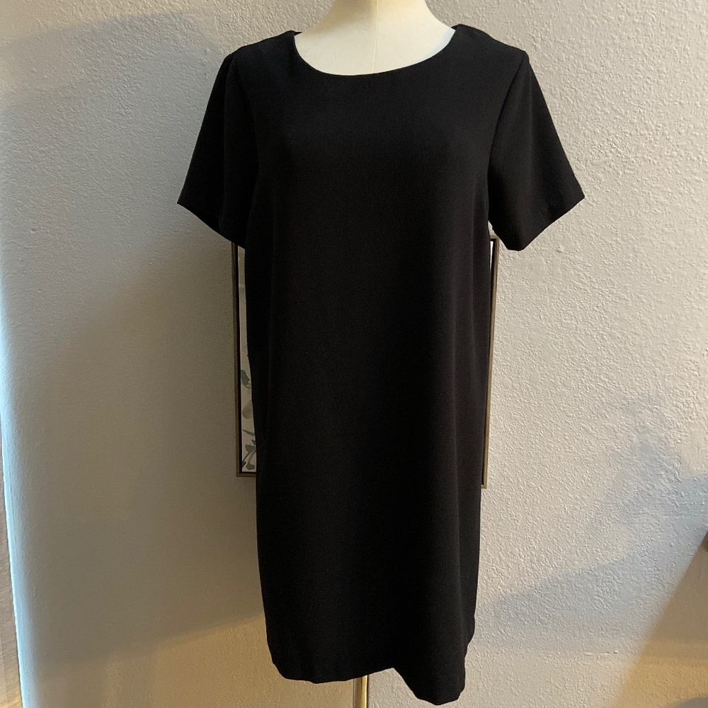 Nordstroms Rack Black Short Sleeve Dress